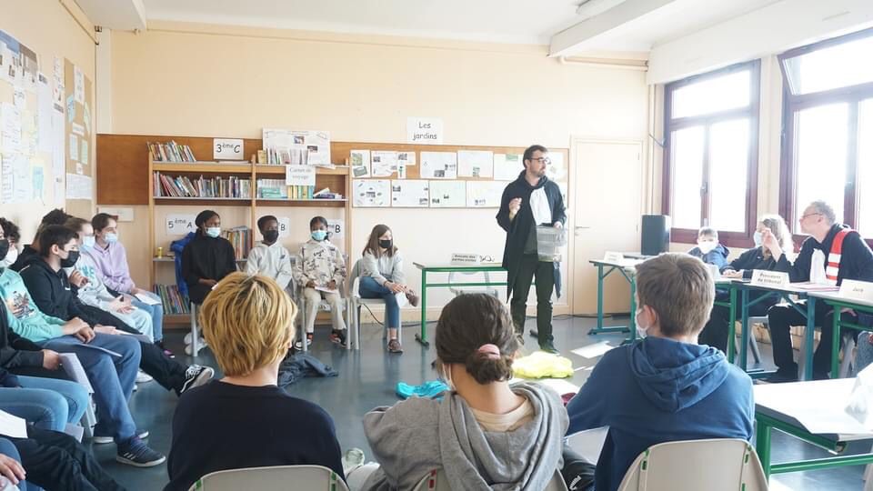 Des comédiens dans une classe !